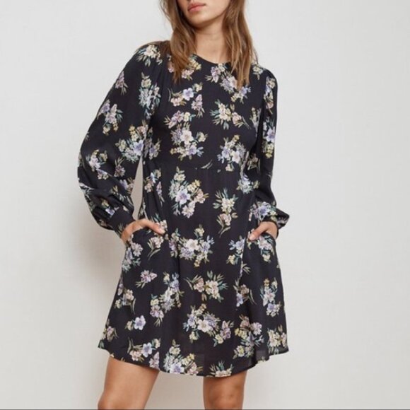 NWT Velvet by Graham & Spencer Winola Long Sleeve Floral Dress in Women's Large - Picture 1 of 16